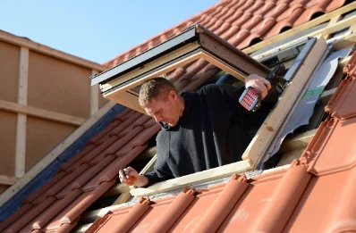 Pose de fenêtres de toit Velux à Courjeonnet